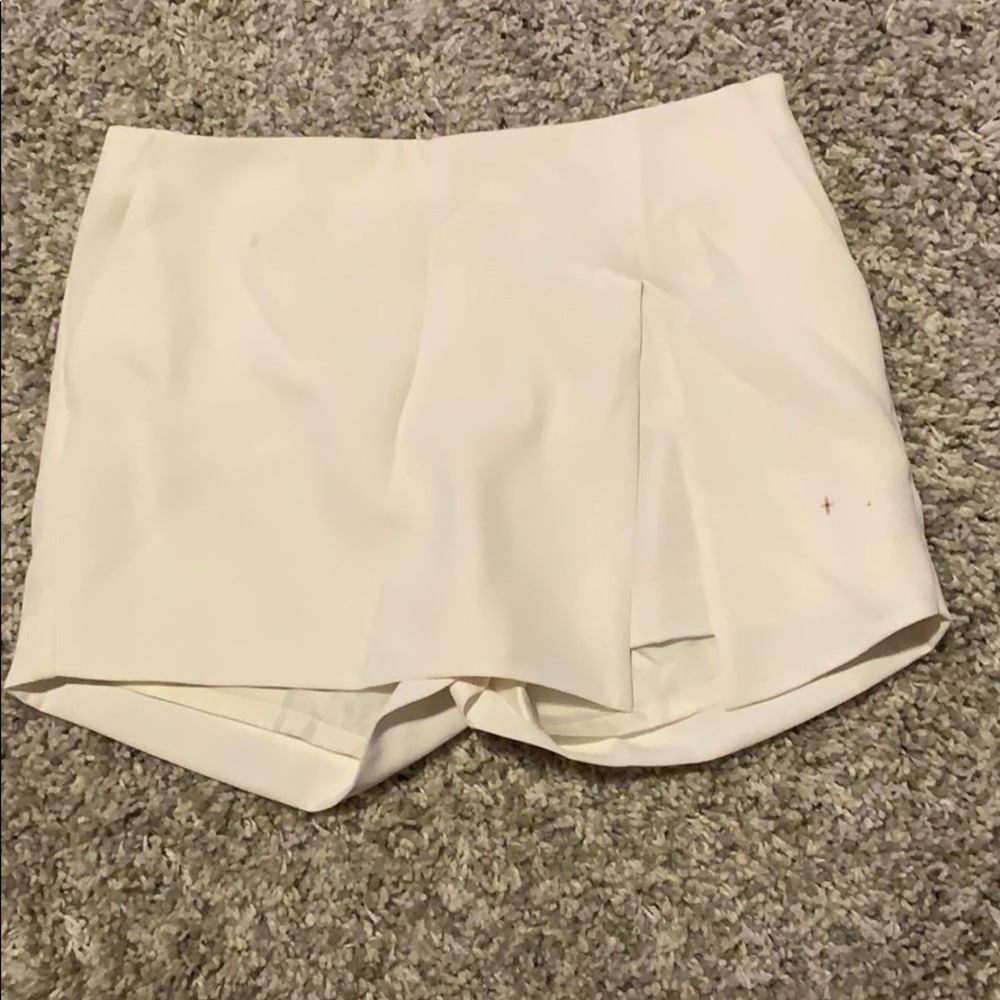 Express skirt with shorts